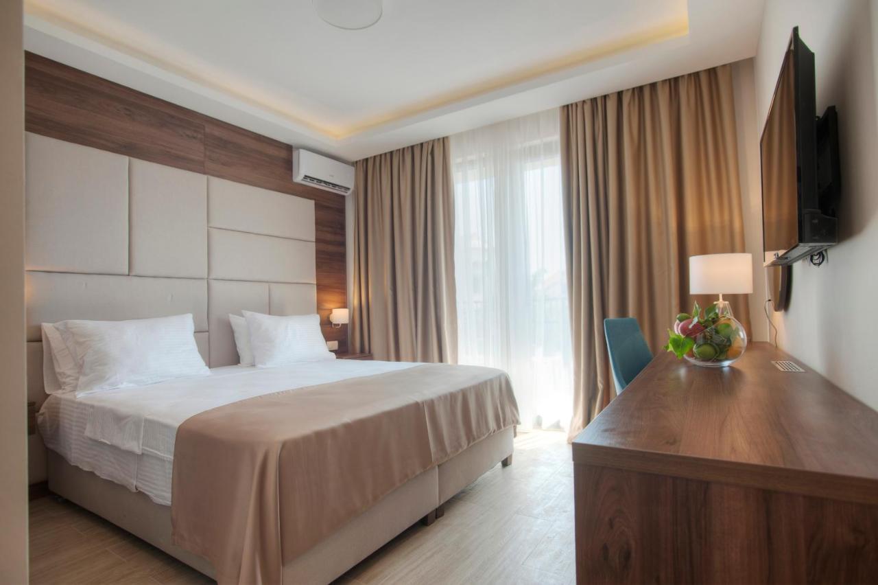 Hotel Twelve By Aycon Budva Exterior foto