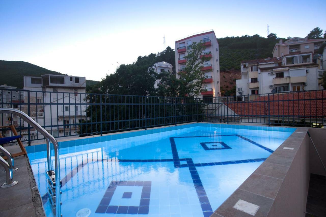 Hotel Twelve By Aycon Budva Exterior foto
